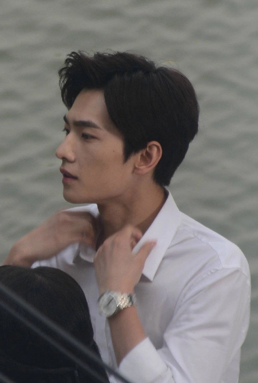 杨洋杨不修的生图侧颜77怼脸一整个yyds