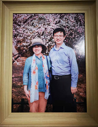 杨文军与妻子杨旻. 张代生摄