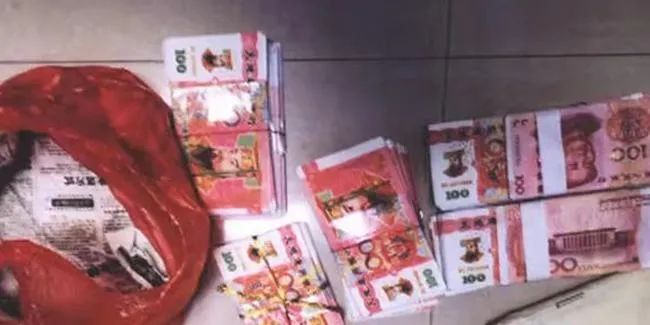 嫌太贵！女子竟用冥币“刷”回4.4万美容费休闲区蓝鸢梦想 - Www.slyday.coM