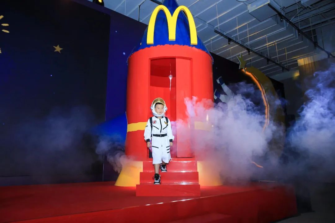 满载着对太空无限想象的“童趣大餐”你吃过吗?__财经头条