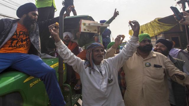 印度农民聚众庆祝 图自印媒