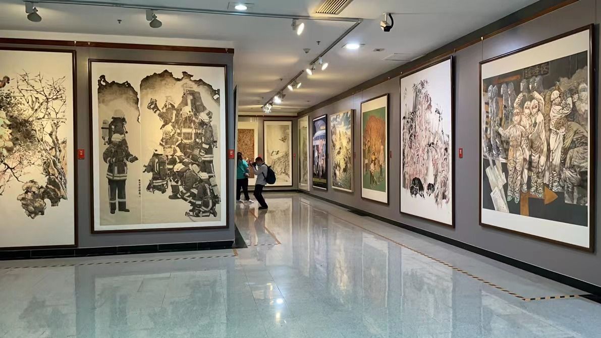 271幅画卷共绘大湾区奋进粤港澳大湾区画展在穗开幕