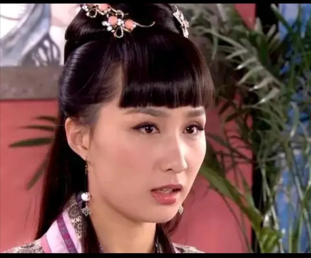 还记得雷佳音妻子翟煦飞吗36岁的她竟是这个状态