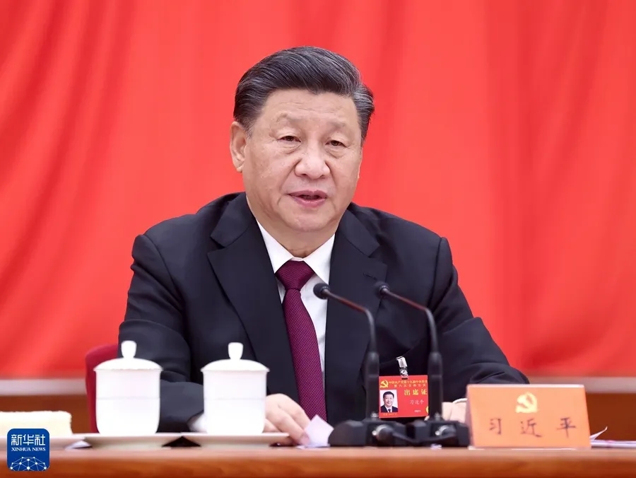 中国共产党第十九届中央委员会第六次全体会议，于2021年11月8日至11日在北京举行。中央委员会总书记习近平作重要讲话。新华社记者 鞠鹏 摄
