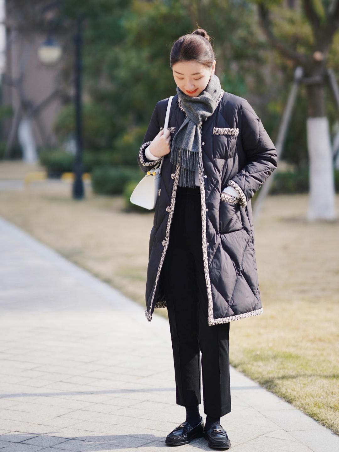 精致的女人最爱穿小香风羽绒服选这4款来搭配高级又时髦