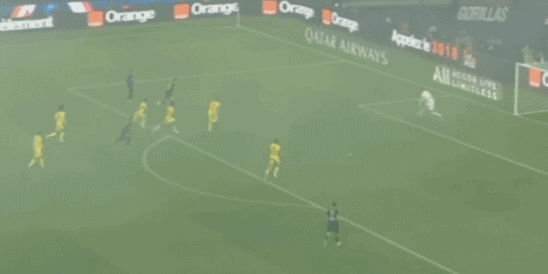 造乌龙+世界波！梅西法甲第一球到手，创造5大纪录，隔空完胜C罗休闲区蓝鸢梦想 - Www.slyday.coM