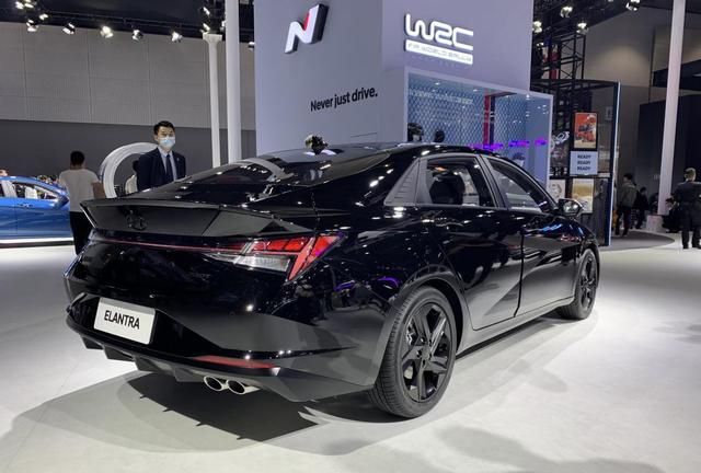 黑化套件加持 现代伊兰特黑骑士限量版正式亮相-新浪汽车