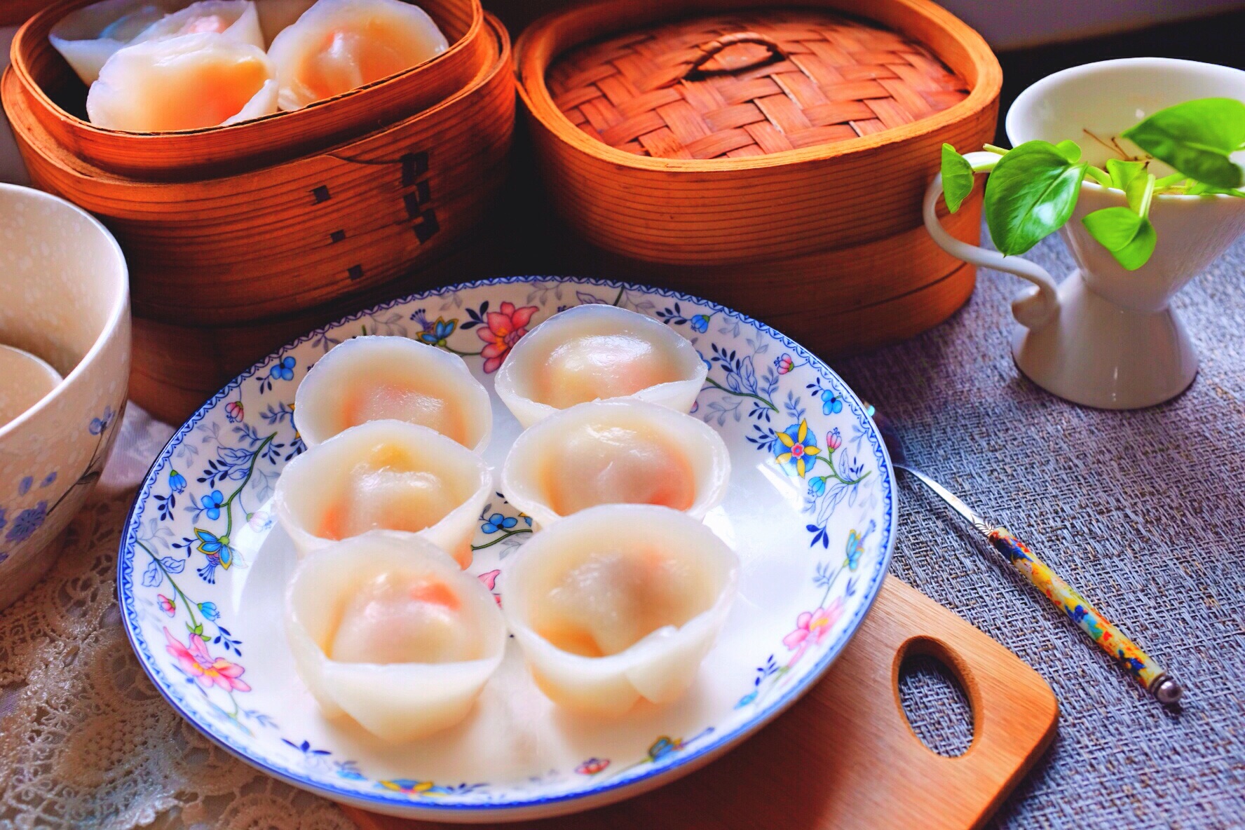 饺子还可以包成元宝形状寓意好晶莹剔透颜值高