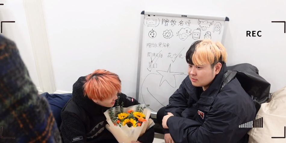 宝剑嫂发布蹭饭挑战番外为两个不爱回家吃饭的男人各自做菜