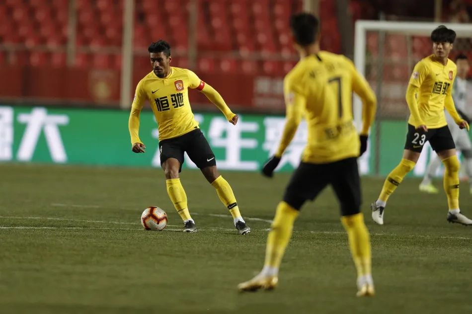 重庆足球陷入绝境，中超至少3队面临解散，未来何去何从？休闲区蓝鸢梦想 - Www.slyday.coM