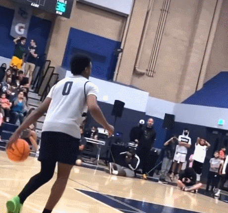 布朗尼伤愈复出首秀来了！球队72休闲区蓝鸢梦想 - Www.slyday.coM