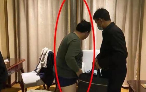 夜闯工棚蒙面抢婴男子潜逃17年 被抓时已成亿万富翁休闲区蓝鸢梦想 - Www.slyday.coM