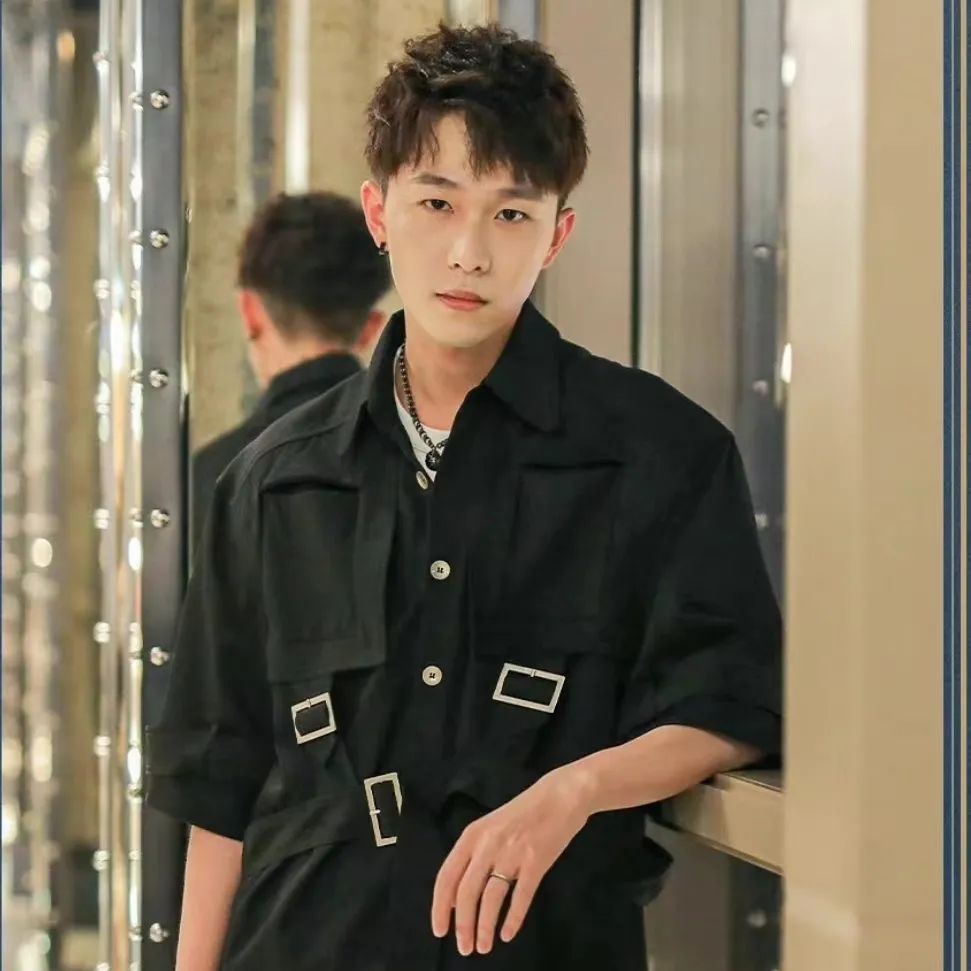 青年歌手的创作灵感从哪里来?|奇然_新浪新闻