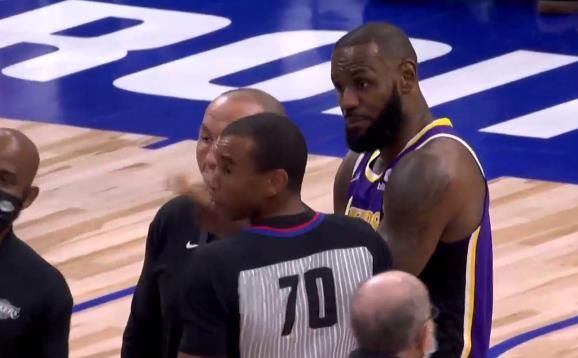 被驱逐后续,多方为詹姆斯辩护,受到对手的保护,或被禁赛两场!休闲区蓝鸢梦想 - Www.slyday.coM