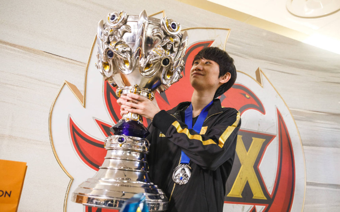 去LNG和泰山阿乐冲冠军!Doinb官宣转会李宁,离FPX原因引唏嘘休闲区蓝鸢梦想 - Www.slyday.coM 去LNG和泰山阿乐冲冠军!Doinb官宣转会李宁,离FPX原因引唏嘘休闲区蓝鸢梦想 - Www.slyday.coM