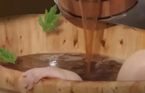 四,这些情况可以进行药浴1,黄疸(新生儿黄疸,母乳性黄疸,婴儿病理性