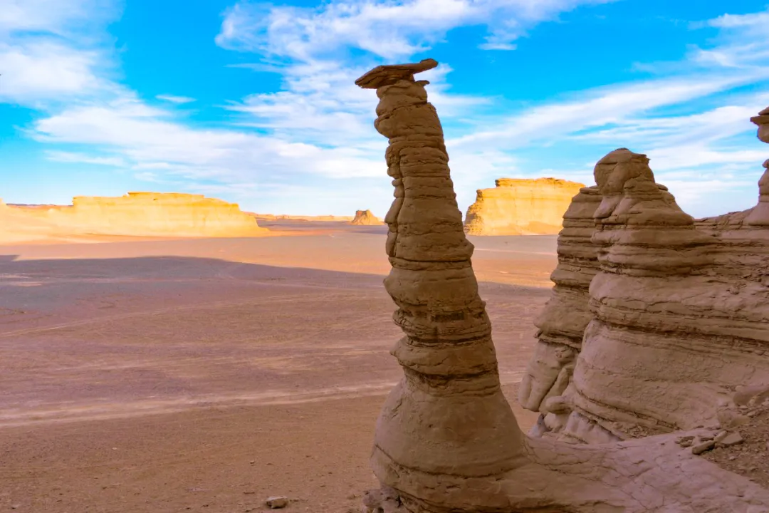 新疆哈密魔鬼城大海道神秘莫测的雅丹地貌极致自驾游经典线路