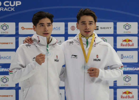 央视直播结束后,回放韩国队卑劣犯规,名嘴炮轰:动作很不好!休闲区蓝鸢梦想 - Www.slyday.coM 央视直播结束后,回放韩国队卑劣犯规,名嘴炮轰:动作很不好!休闲区蓝鸢梦想 - Www.slyday.coM