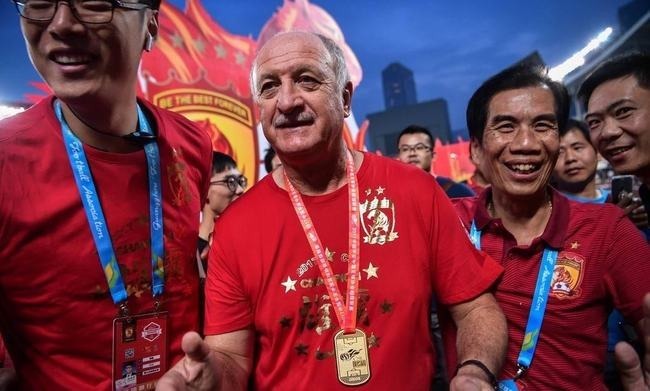 陈戌源主动出击，揭穿足协操作曝重磅猛料，直言选帅看好斯科拉里休闲区蓝鸢梦想 - Www.slyday.coM