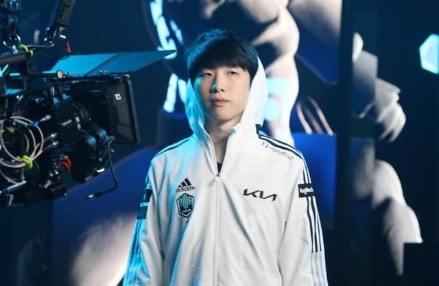 LCK转会期把自己搞崩了!多名选手发声控诉,明年不是LPL的对手!休闲区蓝鸢梦想 - Www.slyday.coM LCK转会期把自己搞崩了!多名选手发声控诉,明年不是LPL的对手!休闲区蓝鸢梦想 - Www.slyday.coM