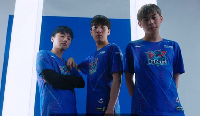 FPX官宣Doinb离队，上中野一个不留，S11失利影响太大了休闲区蓝鸢梦想 - Www.slyday.coM