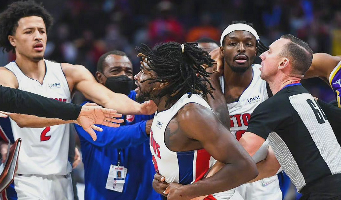 登热搜榜!活塞悍将一战成名,詹姆斯被驱逐,浓眉哥赛后力挺休闲区蓝鸢梦想 - Www.slyday.coM 登热搜榜!活塞悍将一战成名,詹姆斯被驱逐,浓眉哥赛后力挺休闲区蓝鸢梦想 - Www.slyday.coM