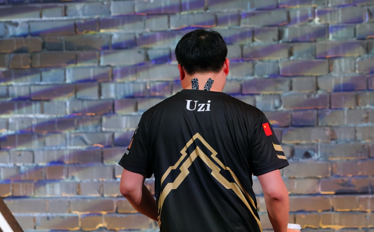 LPL冬转会季:Uzi对复出传闻作出回应!YYDS又要回来了?休闲区蓝鸢梦想 - Www.slyday.coM LPL冬转会季:Uzi对复出传闻作出回应!YYDS又要回来了?休闲区蓝鸢梦想 - Www.slyday.coM