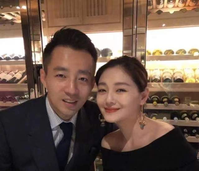 大S和汪小菲离婚后，一条1000多赞的评论说：离婚是因为没有爱了休闲区蓝鸢梦想 - Www.slyday.coM