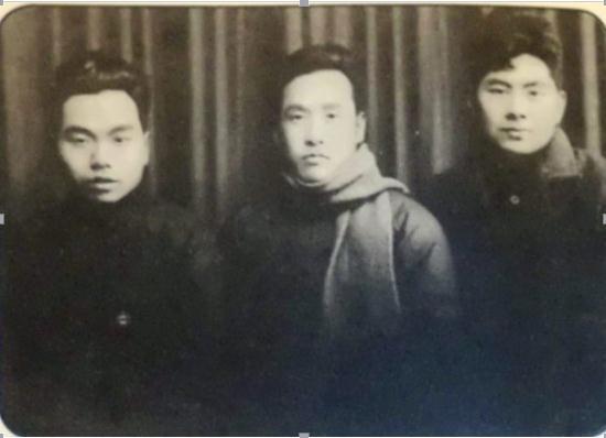 写在马兰纸上的家国情休闲区蓝鸢梦想 - Www.slyday.coM