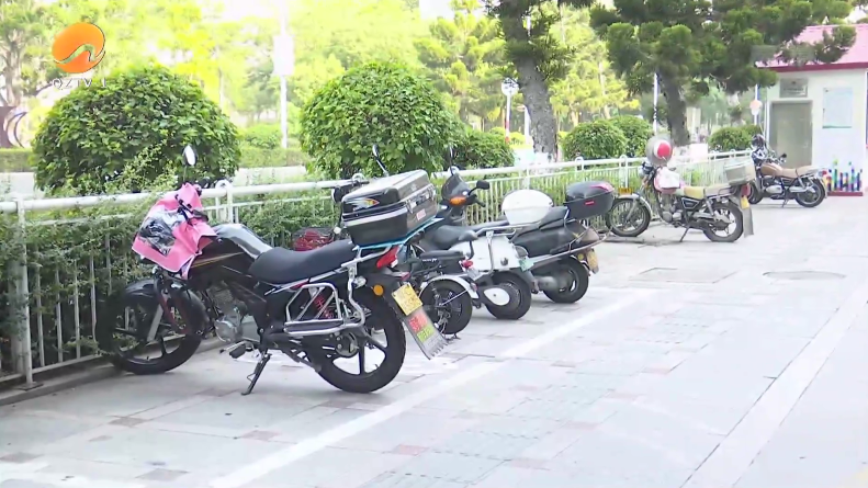 石狮一男子偷完电动车后不开心，又骑着车去了派出所！理由亮了休闲区蓝鸢梦想 - Www.slyday.coM