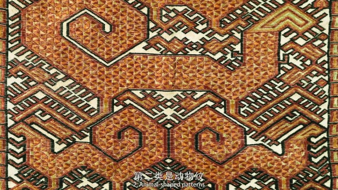 高泽强:"黎族的非常多的文化都反映到黎锦上了,特别是黎族的花纹图案