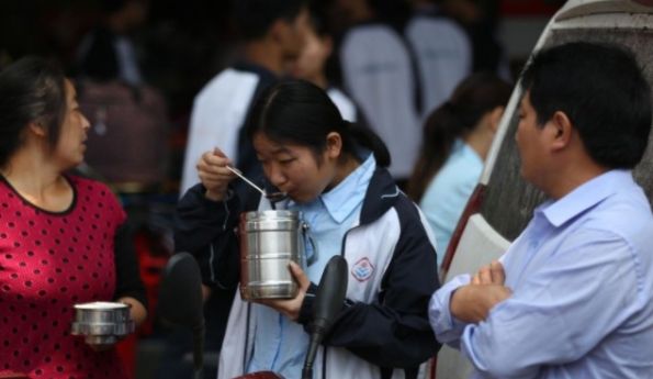 “高考工厂”名不副实？2021仅1人考上清华，原因让人有点想不到休闲区蓝鸢梦想 - Www.slyday.coM