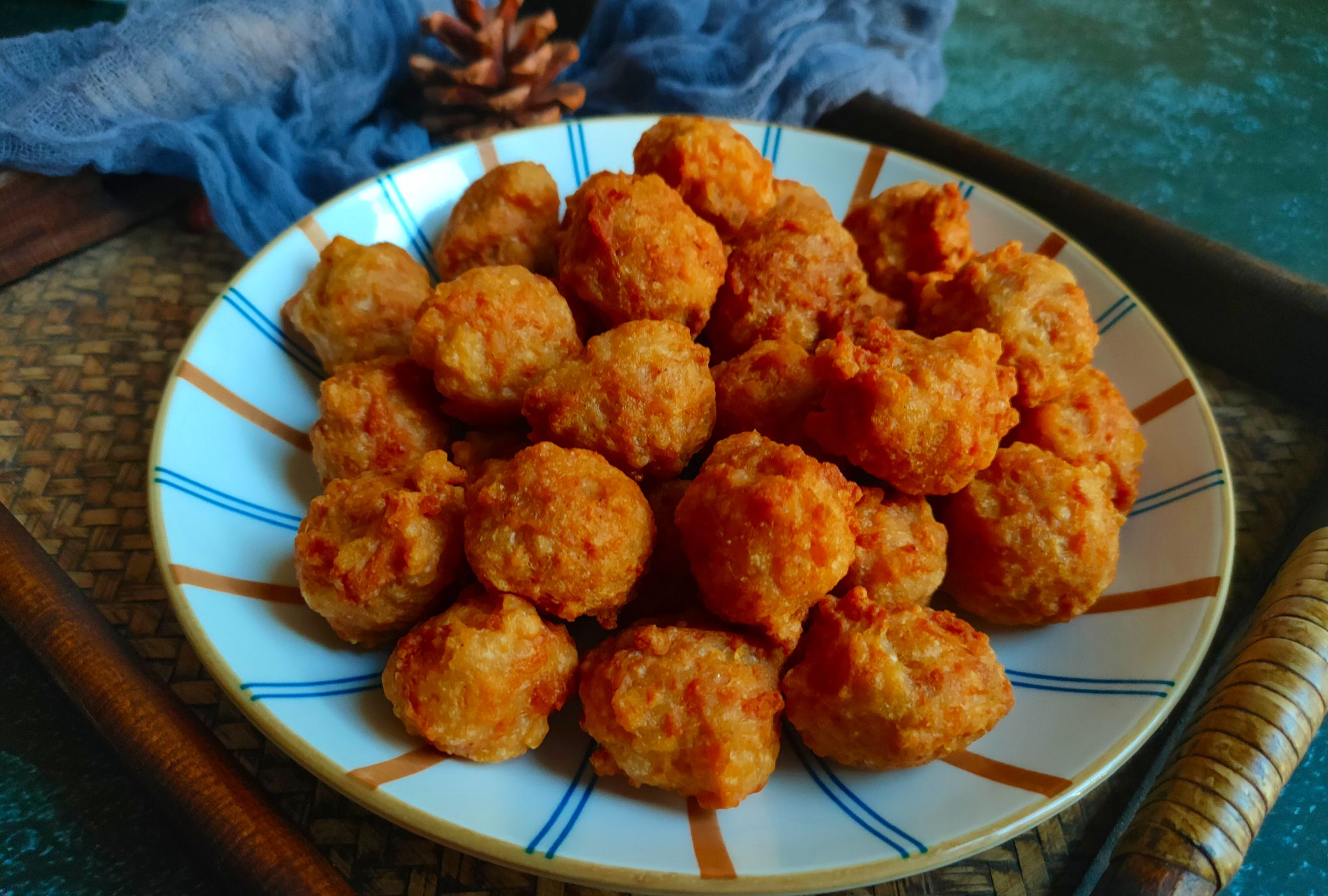 做干炸丸子用玉米淀粉还是土豆淀粉都不对难怪炸得不够酥脆