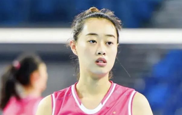 薛翼枝改投辽宁女排恐已放弃工作开启职业生涯雷海林令人费解