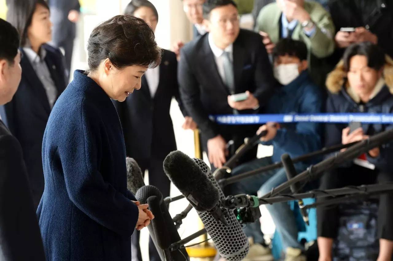 两位前总统一个月内相继去世,韩国政治清算何时休?休闲区蓝鸢梦想 - Www.slyday.coM 两位前总统一个月内相继去世,韩国政治清算何时休?休闲区蓝鸢梦想 - Www.slyday.coM