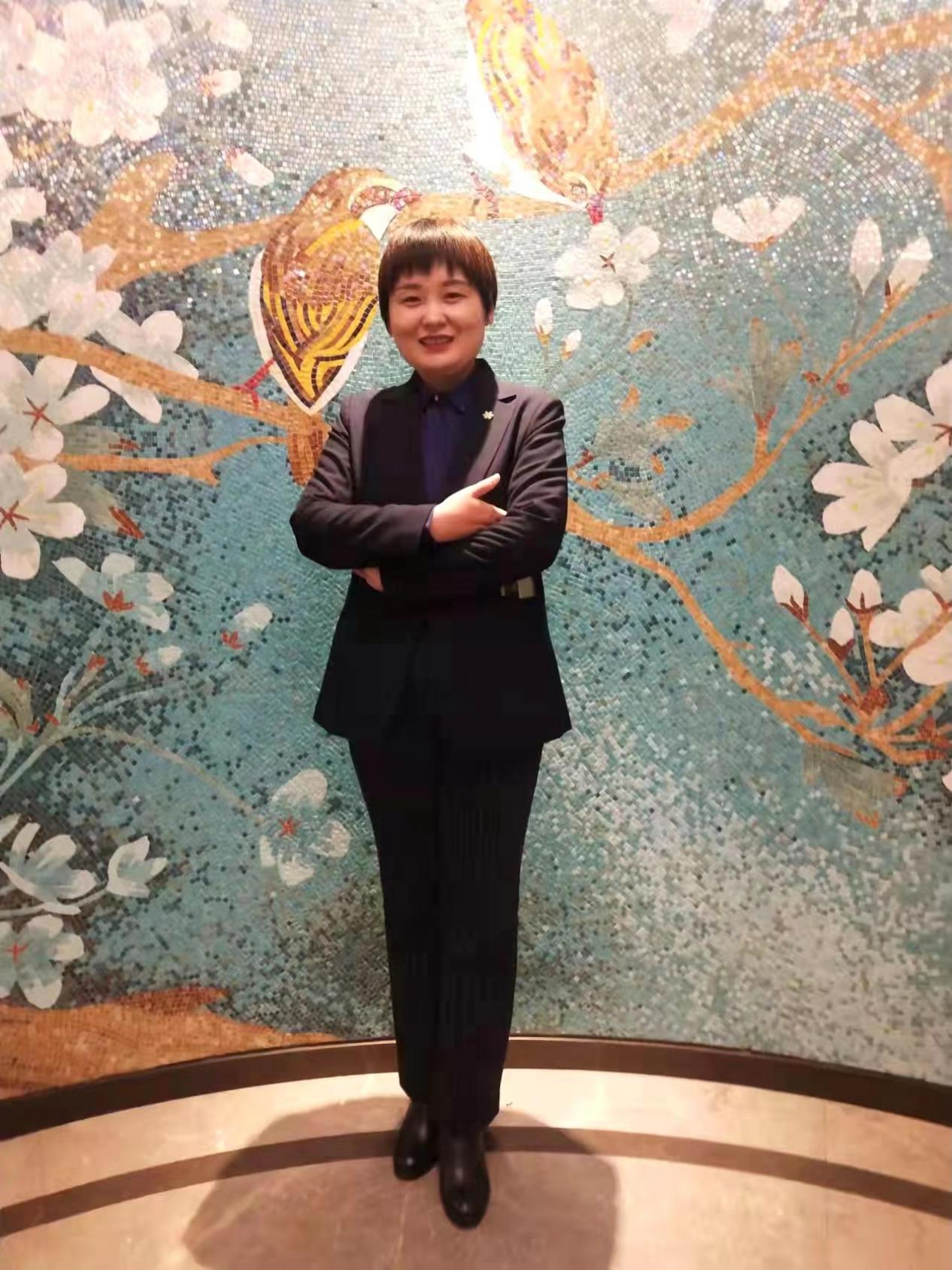 从事酒店管理17年85后郑州女店长7换工作最后为啥相中这里