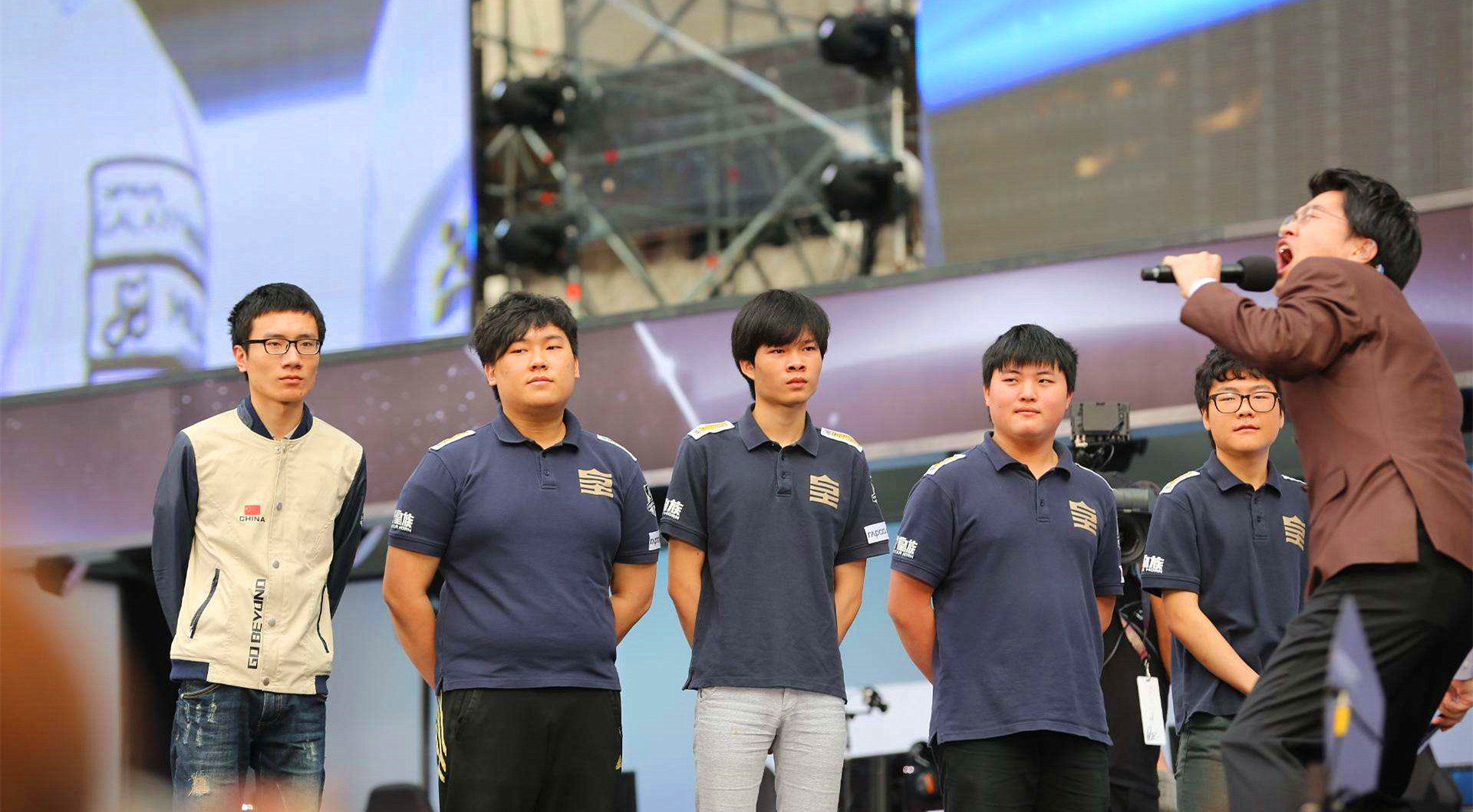 Doinb爆料Uzi确定复出,队伍还没定,如何评价永远的神回归赛场休闲区蓝鸢梦想 - Www.slyday.coM Doinb爆料Uzi确定复出,队伍还没定,如何评价永远的神回归赛场休闲区蓝鸢梦想 - Www.slyday.coM