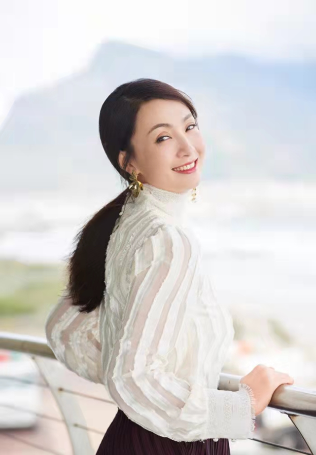 陶虹退出张庭夫妇公司：7月就有预兆，二人曾频秀闺蜜情休闲区蓝鸢梦想 - Www.slyday.coM