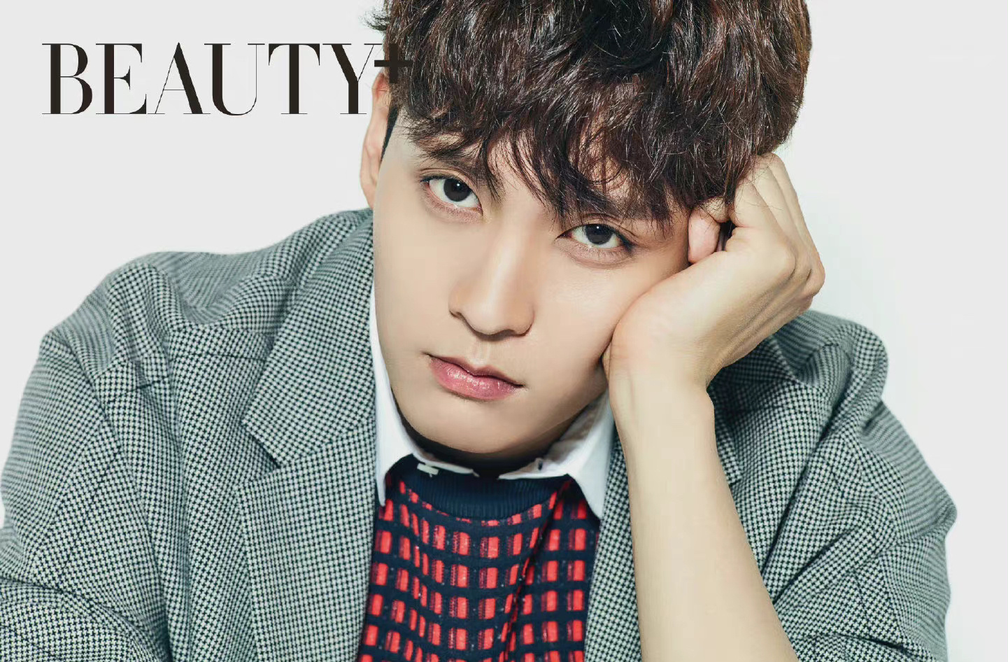 据韩媒朴信惠与崔泰俊将于明年1月22日结婚