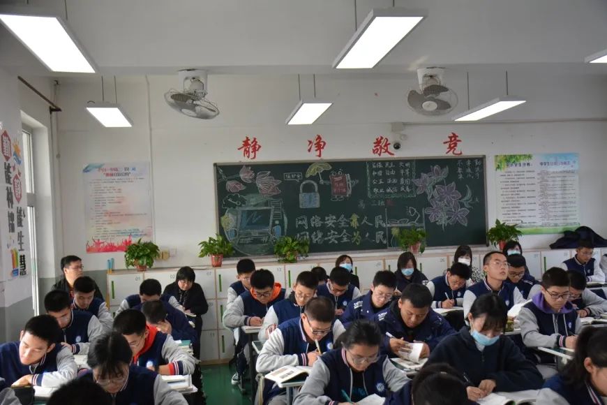 天津市第三中学走进宁河区芦台一中进行教学交流侧记