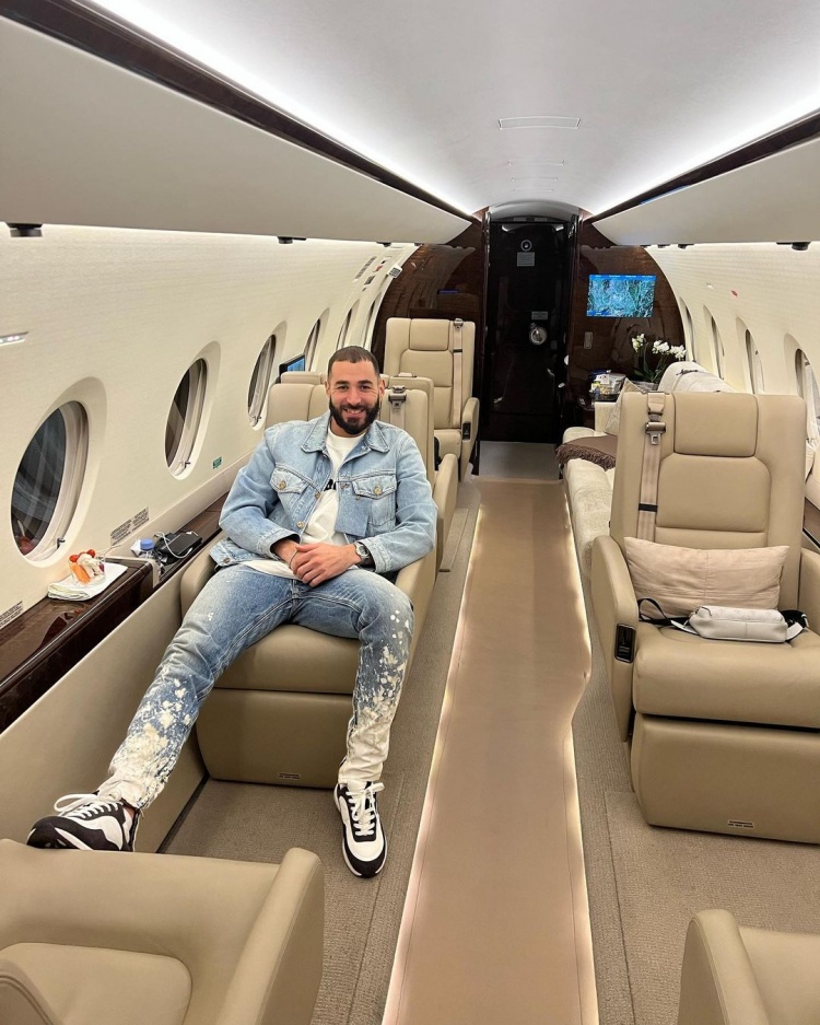 【社交秀】曼联众将告别索帅 旺达伊卡尔迪开启秀恩爱模式