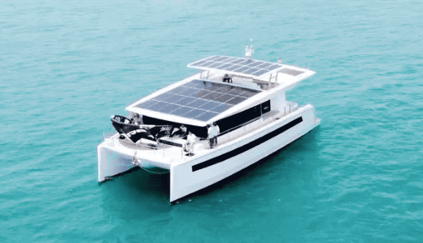 氪物库太阳能发电的游艇