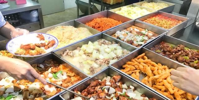 北理工食堂走红,风格独特叫人喷饭,学生调侃"吃饭吃着冒冷汗"|食堂|北