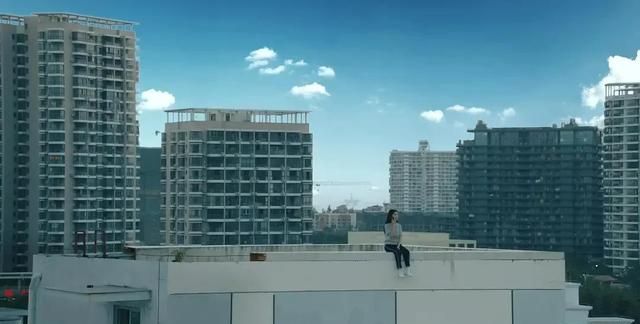 《女心理师》一集就上头,秒变刑侦现场,求杨紫换掉那件咖色衬衫休闲区蓝鸢梦想 - Www.slyday.coM 《女心理师》一集就上头,秒变刑侦现场,求杨紫换掉那件咖色衬衫休闲区蓝鸢梦想 - Www.slyday.coM