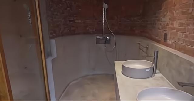 梦想改造家132万砖房后续,老大爷同村网友实拍,房顶开裂墙反碱休闲区蓝鸢梦想 - Www.slyday.coM 梦想改造家132万砖房后续,老大爷同村网友实拍,房顶开裂墙反碱休闲区蓝鸢梦想 - Www.slyday.coM