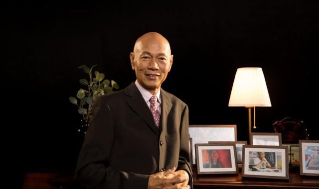 2002年,汪明荃在病房内泣不成声,悔恨拒绝了罗家英的真心|李宝莹