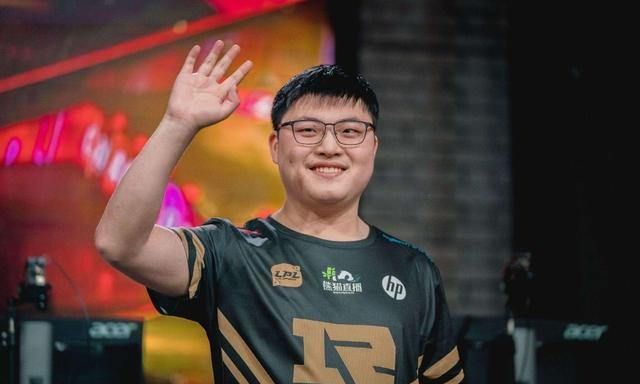 Uzi经纪人回应复出：认证一直是职业选手，等Uzi自己官宣休闲区蓝鸢梦想 - Www.slyday.coM