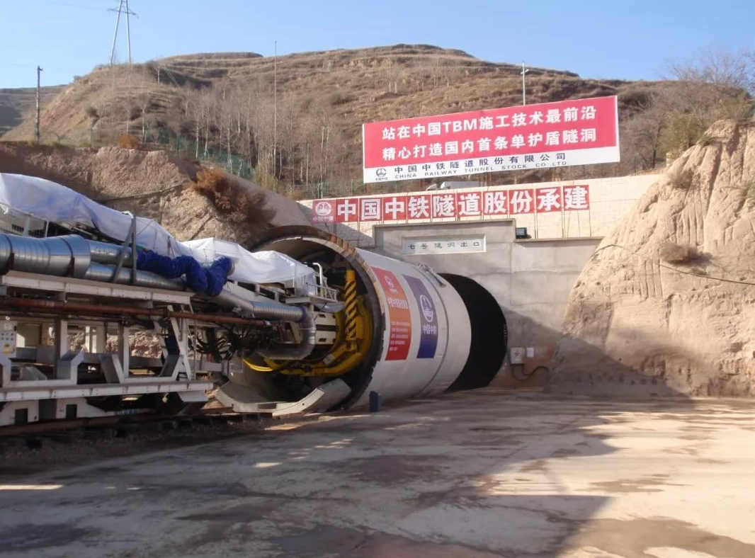 中国建造秦岭输水隧洞,全长98公里,中国咋做到?