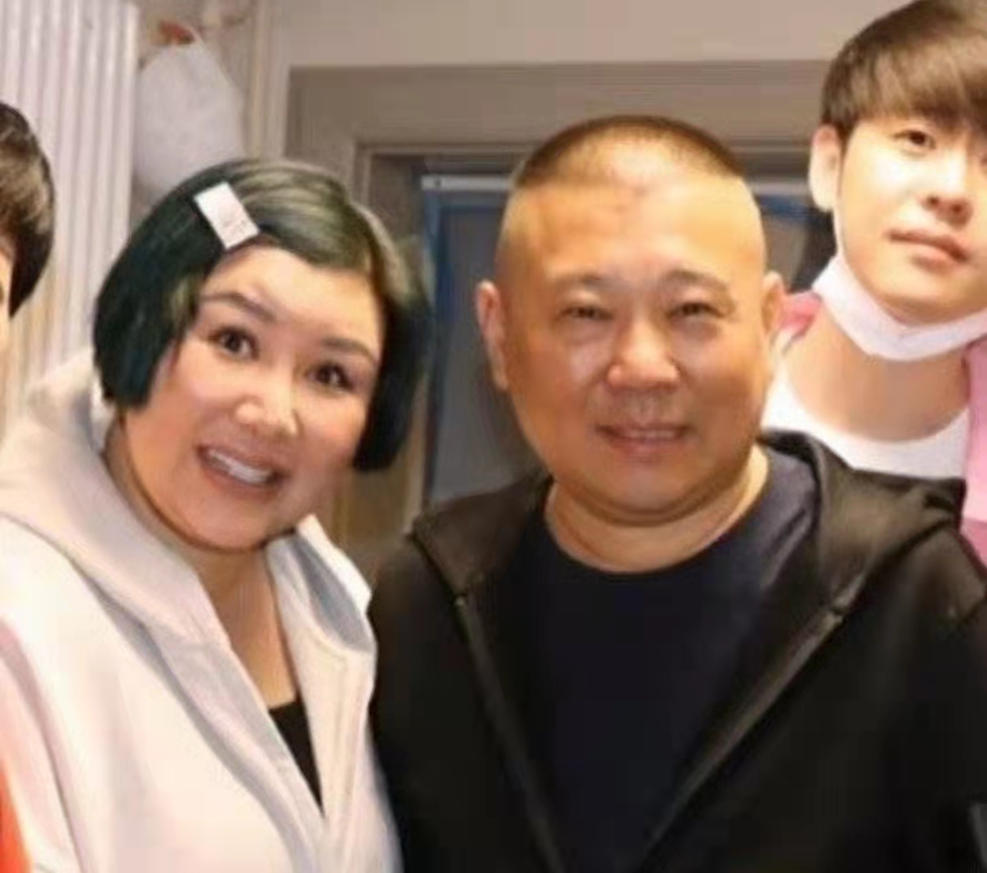 德云社王惠录制综艺,郭德纲全程陪伴彩排,夫妻恩爱尽在不言中|王惠|郭德纲|鼓曲_新浪新闻