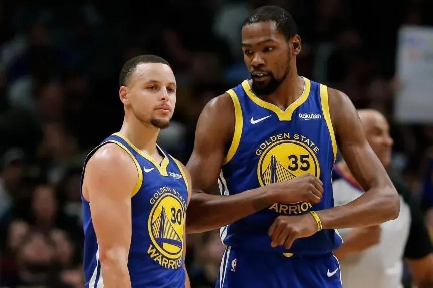 美媒列出了库里和杜兰特的数据荣誉能力进行对决,谁是现役第一人休闲区蓝鸢梦想 - Www.slyday.coM 美媒列出了库里和杜兰特的数据荣誉能力进行对决,谁是现役第一人休闲区蓝鸢梦想 - Www.slyday.coM